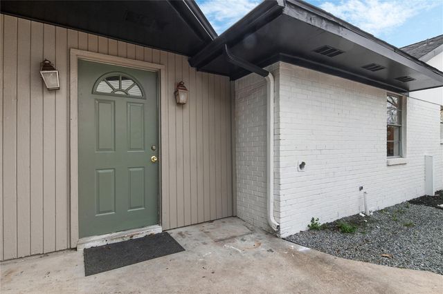 2009 N Palm Court, Pasadena, TX 77502