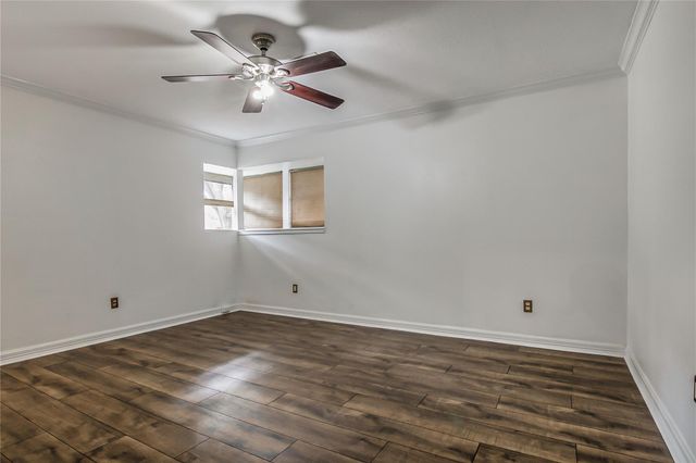 2009 N Palm Court, Pasadena, TX 77502