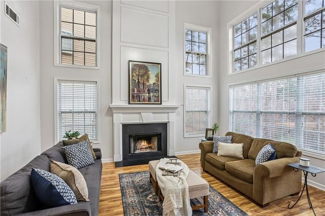260 Wildcat Lake Dr, Lawrenceville, GA 30043