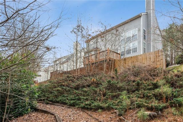 260 Wildcat Lake Dr, Lawrenceville, GA 30043