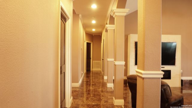 8385 W Fm 476, Poteet, TX 78065