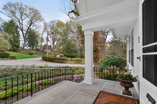 156 Pollard Rd, Mountain Lakes Boro, NJ 07046