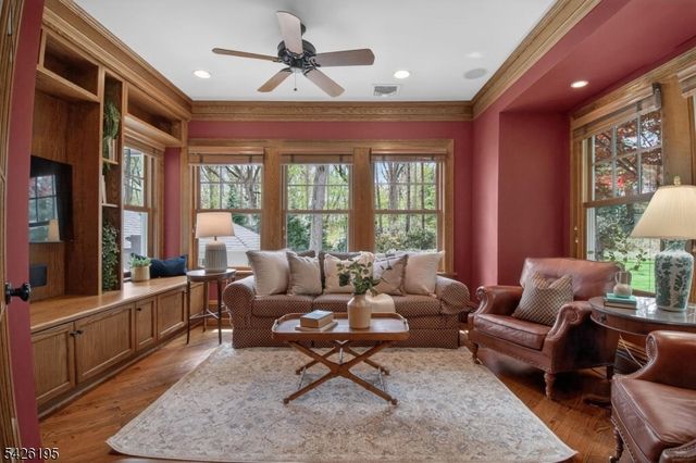 156 Pollard Rd, Mountain Lakes Boro, NJ 07046