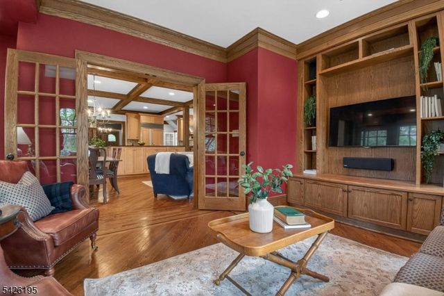 156 Pollard Rd, Mountain Lakes Boro, NJ 07046