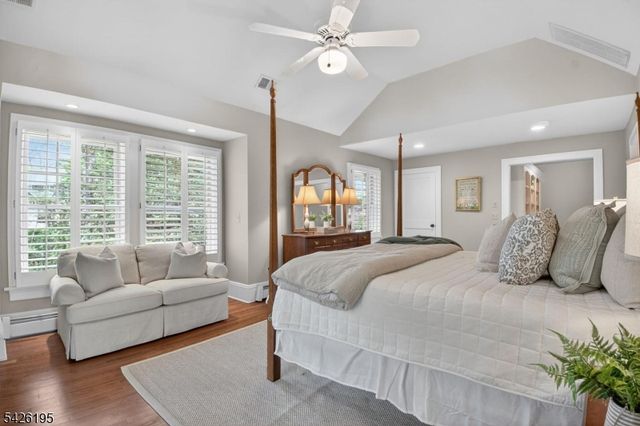 156 Pollard Rd, Mountain Lakes Boro, NJ 07046