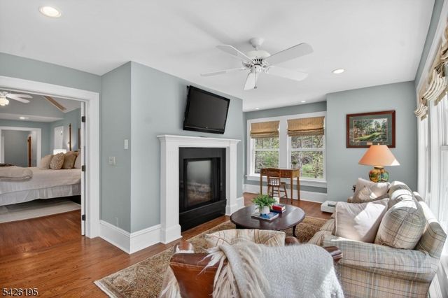 156 Pollard Rd, Mountain Lakes Boro, NJ 07046