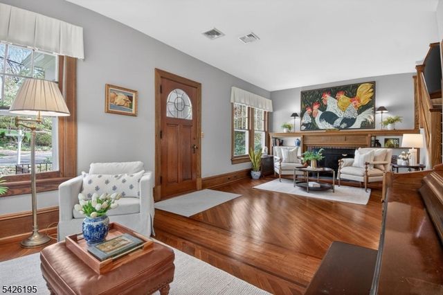 156 Pollard Rd, Mountain Lakes Boro, NJ 07046