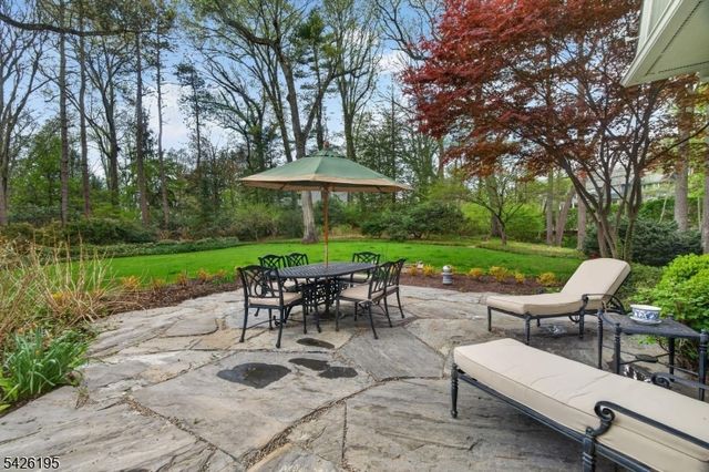 156 Pollard Rd, Mountain Lakes Boro, NJ 07046