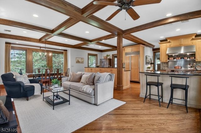 156 Pollard Rd, Mountain Lakes Boro, NJ 07046