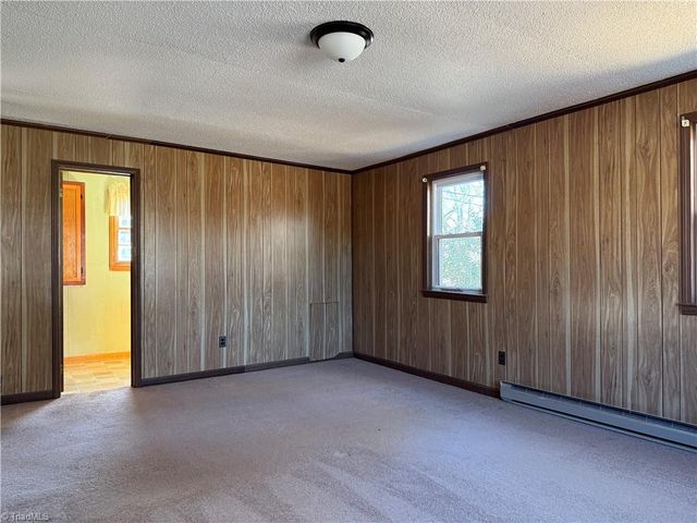 2282 Old Pipers Gap, Cana, VA 24317