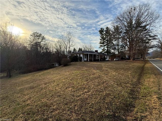 2282 Old Pipers Gap, Cana, VA 24317