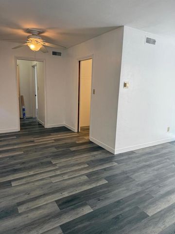 471 E Ave, Coronado, CA 92118
