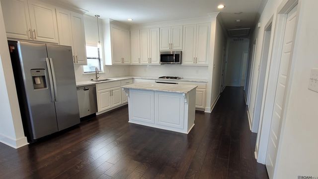 10112 Alderman Dr, Central, LA 70818