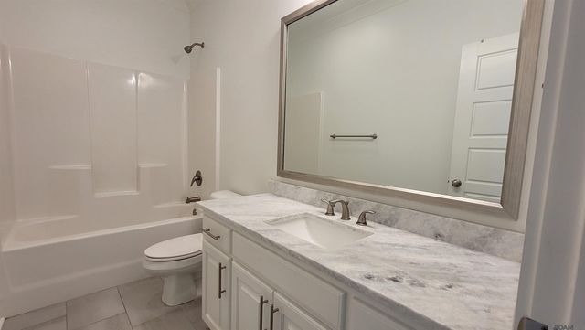 10112 Alderman Dr, Central, LA 70818