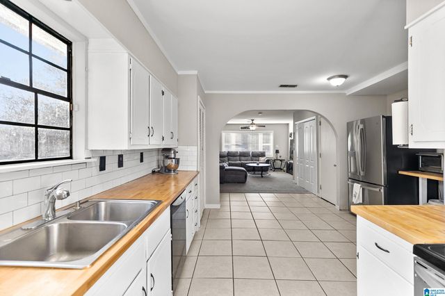 3136 FIELDSTONE CIRCLE, Birmingham, AL 35215