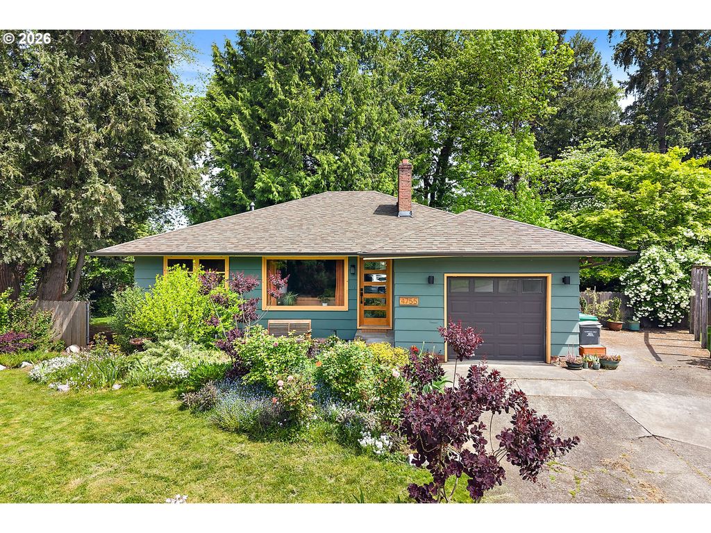 4755 Se WASHINGTON Pl, Milwaukie, OR 97222