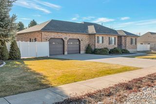 290 E 450 S, Hyde Park, UT 84318