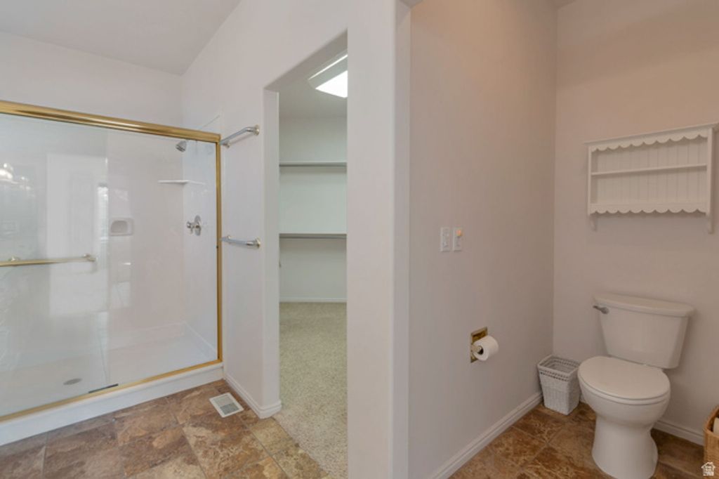 Image 13 of property listing at 290 E 450 S, Hyde Park, UT 84318