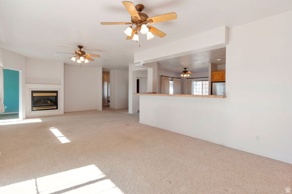Image 6 of property listing at 290 E 450 S, Hyde Park, UT 84318