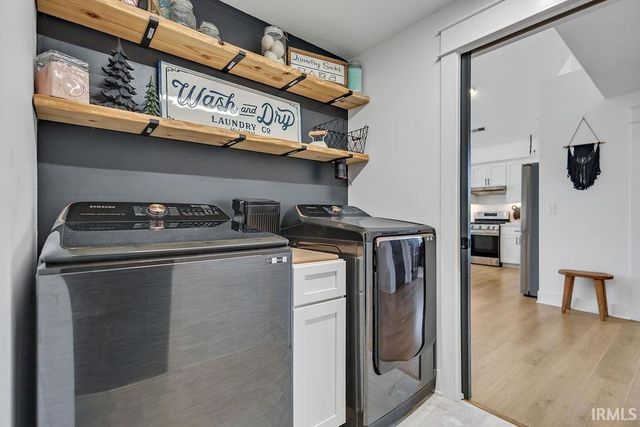 453 W That Road, Bloomington, IN 47403