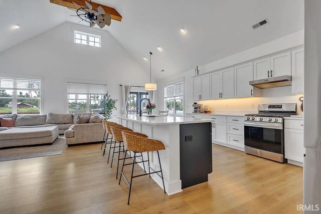 453 W That Road, Bloomington, IN 47403