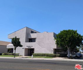 2070 N Tustin Avenue, Santa Ana, CA 92705