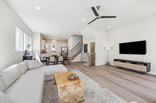 3065 Hicks Street, Houston, TX 77007