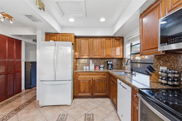 13253 SW 110th Ter 19-1, Miami, FL 33186