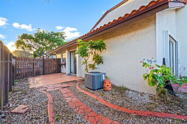 13253 SW 110th Ter 19-1, Miami, FL 33186