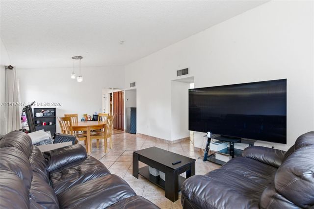 13253 SW 110th Ter 19-1, Miami, FL 33186