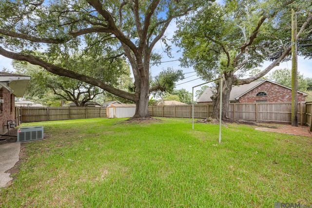 4345 Dunleith Ave, Port Allen, LA 70767