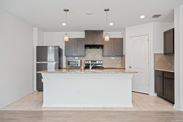 6814 Beltran Pass, San Antonio, TX 78252