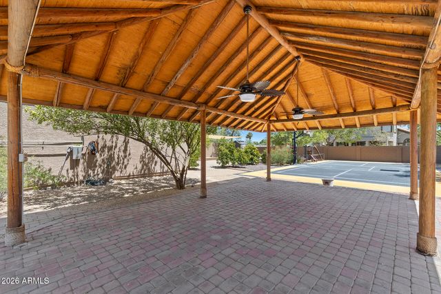 2437 E GROVERS Avenue, Phoenix, AZ 85032