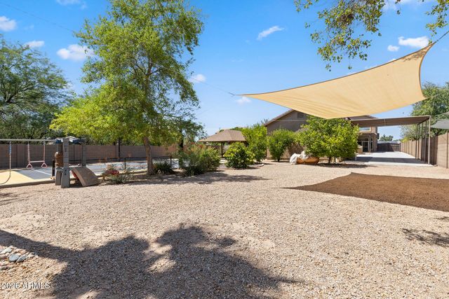 2437 E GROVERS Avenue, Phoenix, AZ 85032