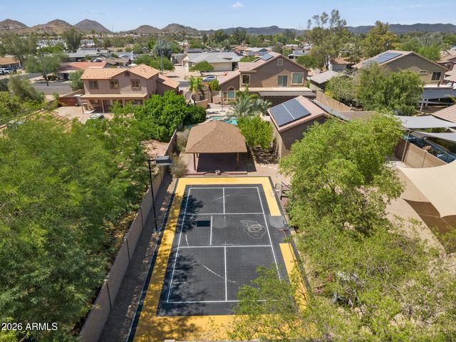 2437 E GROVERS Avenue, Phoenix, AZ 85032