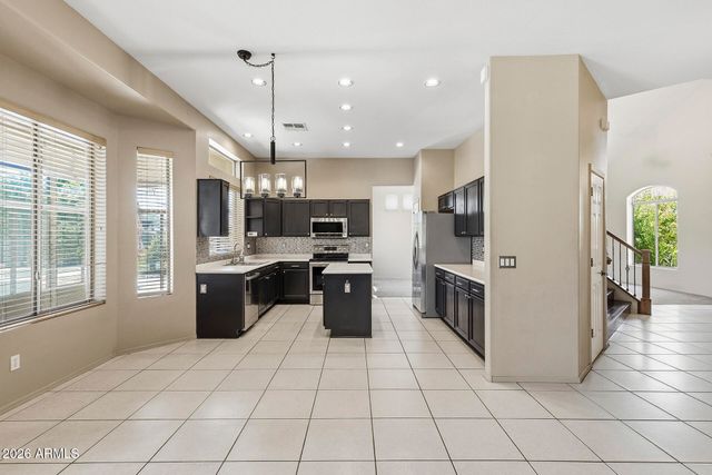 2437 E GROVERS Avenue, Phoenix, AZ 85032
