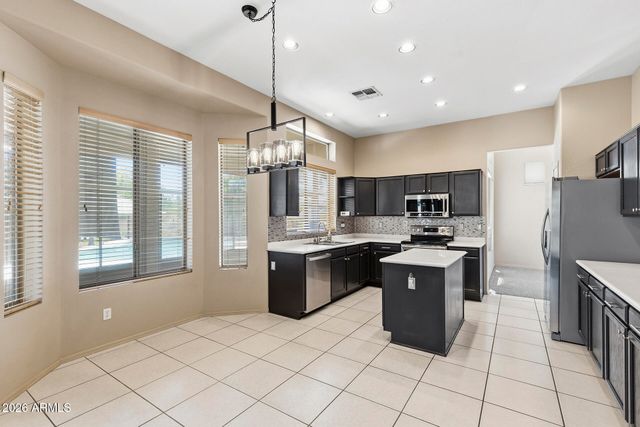 2437 E GROVERS Avenue, Phoenix, AZ 85032
