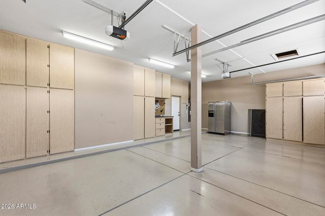 2437 E GROVERS Avenue, Phoenix, AZ 85032