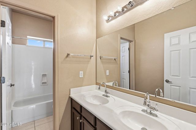 2437 E GROVERS Avenue, Phoenix, AZ 85032