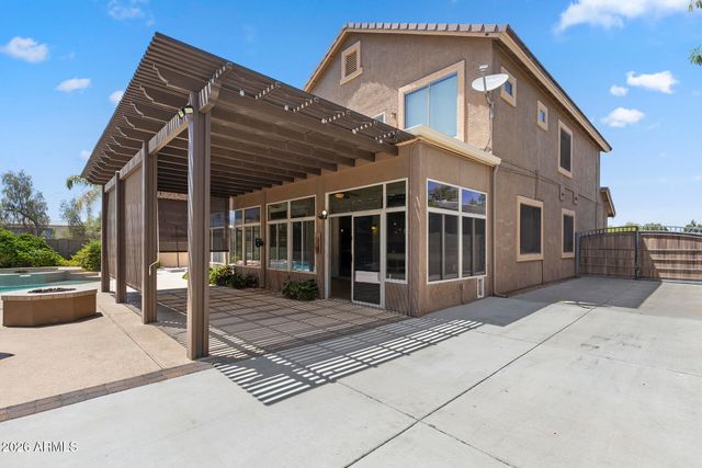 2437 E GROVERS Avenue, Phoenix, AZ 85032