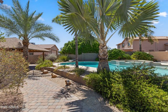 2437 E GROVERS Avenue, Phoenix, AZ 85032