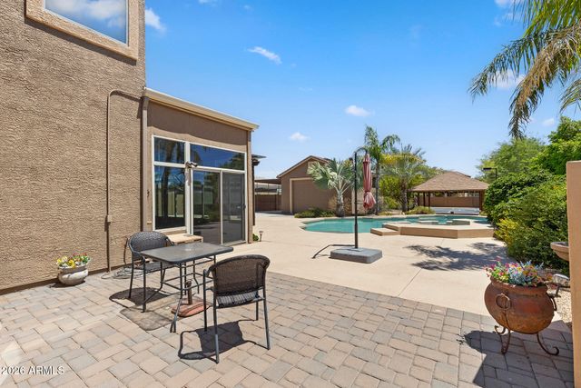 2437 E GROVERS Avenue, Phoenix, AZ 85032