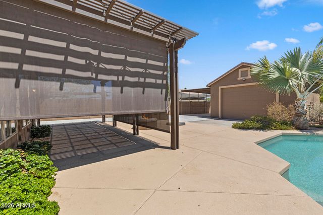 2437 E GROVERS Avenue, Phoenix, AZ 85032