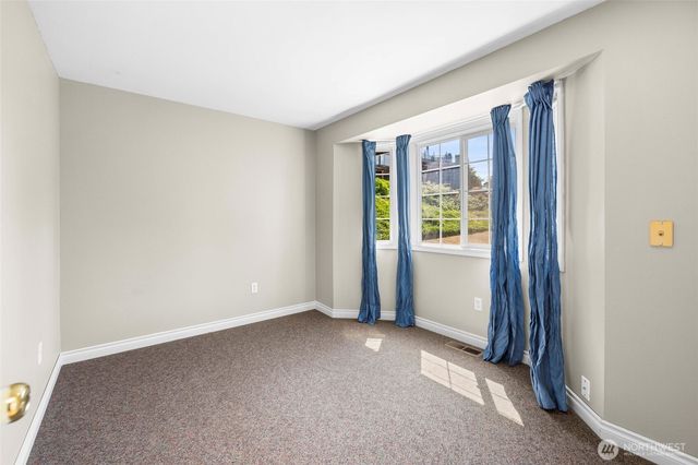 20801 Hermway Heights Place, Mount Vernon, WA 98274