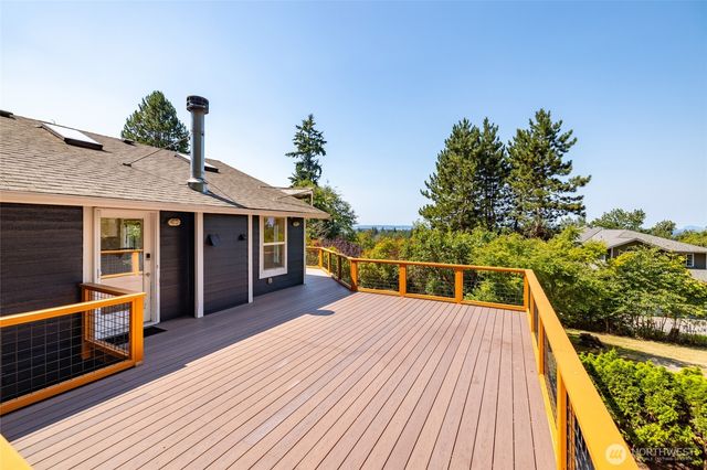 20801 Hermway Heights Place, Mount Vernon, WA 98274