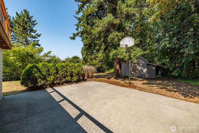 20801 Hermway Heights Place, Mount Vernon, WA 98274