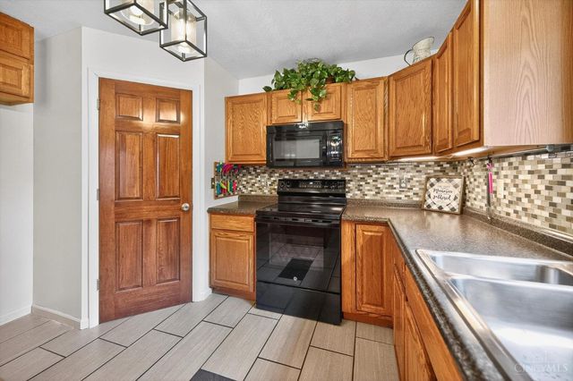 1775 E Huntley Road, Goshen Twp, OH 45122