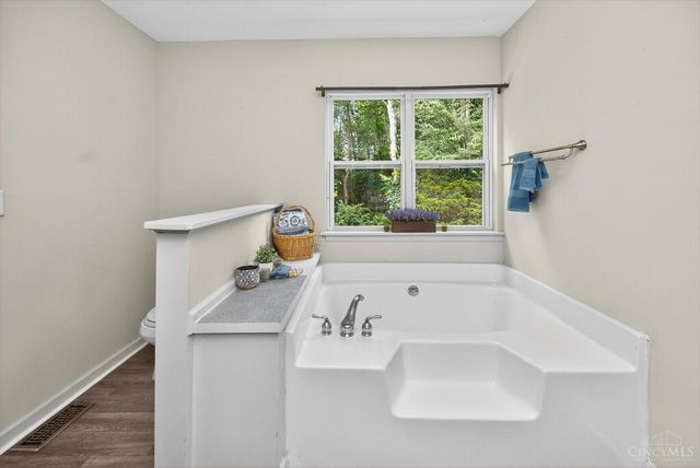 1775 E Huntley Road, Goshen Twp, OH 45122