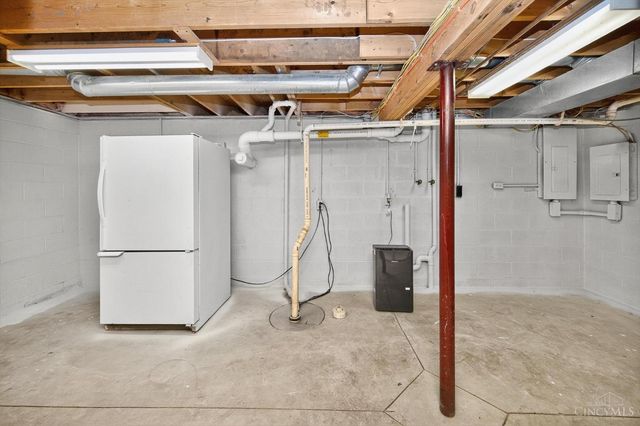 1775 E Huntley Road, Goshen Twp, OH 45122