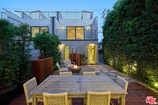 742 Brooks Avenue, Los Angeles, CA 90291